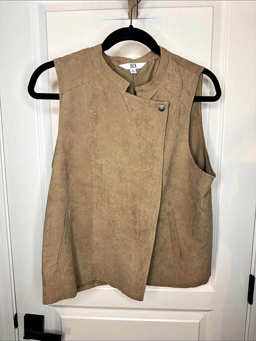 JACK Sleeveless Snap Front Vest in Brown